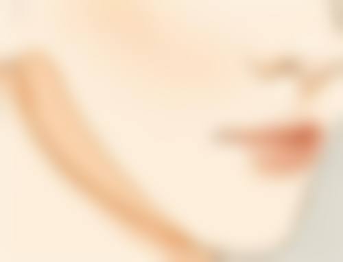 关于下巴和嘴唇突出的图片参考