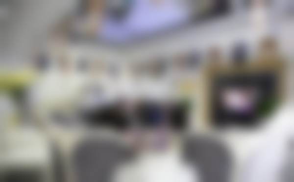 【佛山市禅城区苏李秀英医院整形中 心医生团队:】