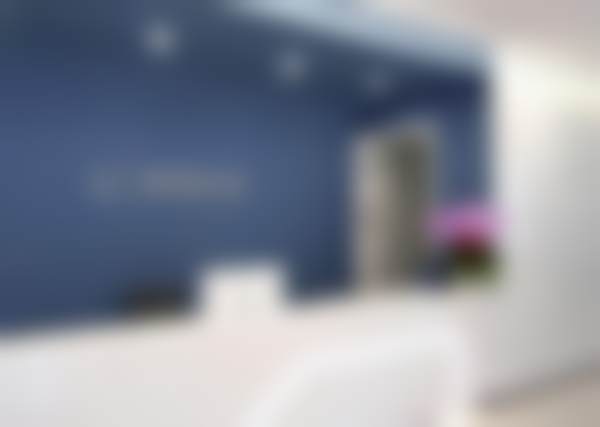 【北京冰新丽格医疗美容门诊部医生名单：】