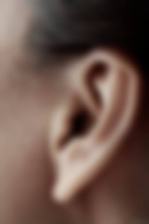 核心优势之一是专精的医疗团队。这些医生经过专精的培训和实践，具备扎实的医学知识和丰富的临床经验，能够熟练操作各种美容项目。其次，医院配备了现代化的医疗设备，这些精良的设备为高质量的医疗美容服务提供了有力的保护。而且，医院非常注重患者的个性化需求，会根据每个人的不同情况制定专属的美容方案，真正做到以患者为中 心，提升顾客的满意度。