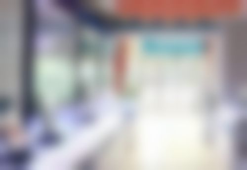 青岛华厦眼科医院配镜区