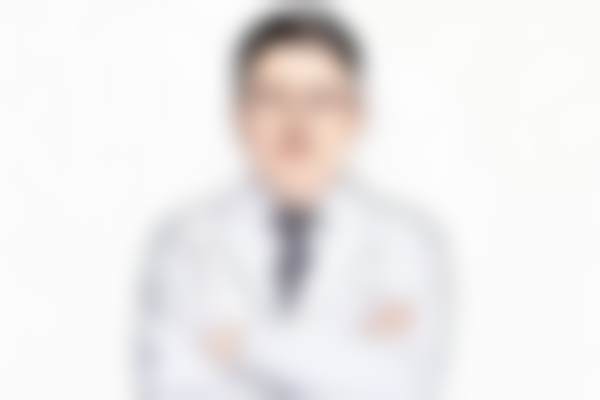 成都新华医院整形科内切祛眼袋价格 1280 元起,咋预约挂号呢?