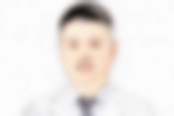 成都新华医院整形科内切祛眼袋价格 1280 元起,技术优势在哪?